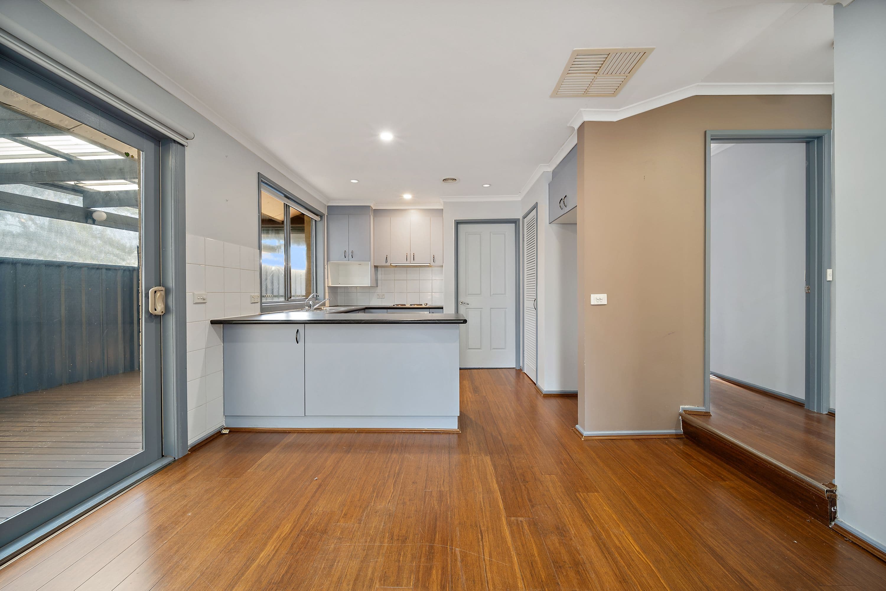 12 Wheeler Crescent, Wanniassa ACT 2903, Wanniassa - Thumbnail 7