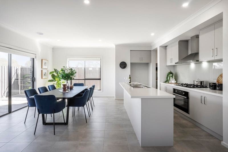 53 Melaan Way, Clyde North - Thumbnail 2