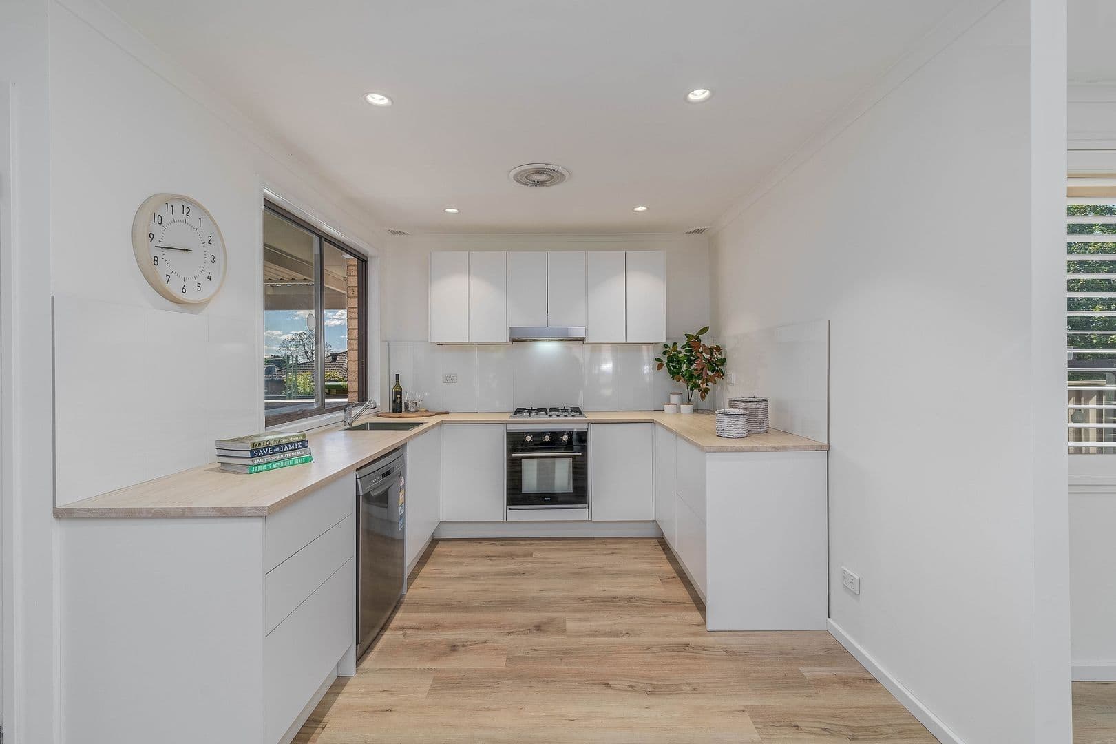 51 Bannockburn Avenue, St Andrews NSW 2566, St Andrews - Thumbnail 4