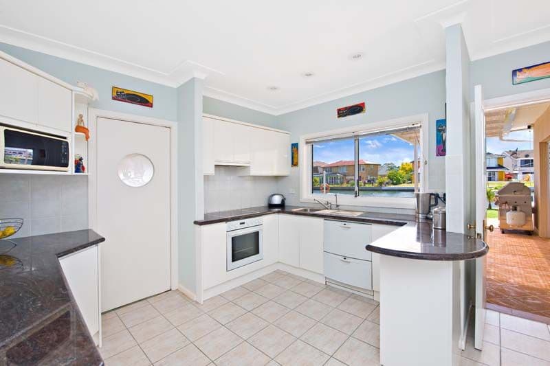 12 Clarence Crescent, SYLVANIA WATERS NSW 2224, Sylvania Waters - Thumbnail 3