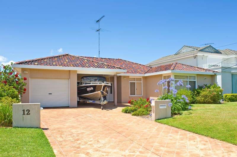 12 Clarence Crescent, SYLVANIA WATERS NSW 2224, Sylvania Waters - Thumbnail 5