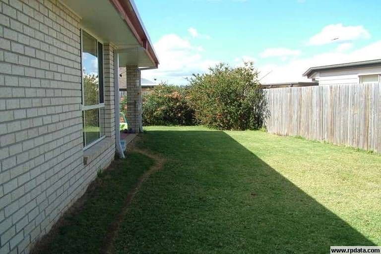 10 Citrinus Court, ORMEAU QLD 4208, Ormeau - Thumbnail 5