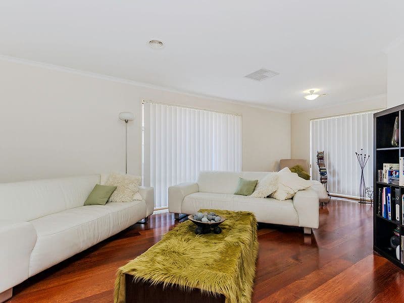 3 Flemming Avenue, Burnside VIC 3023, Burnside - Thumbnail 2