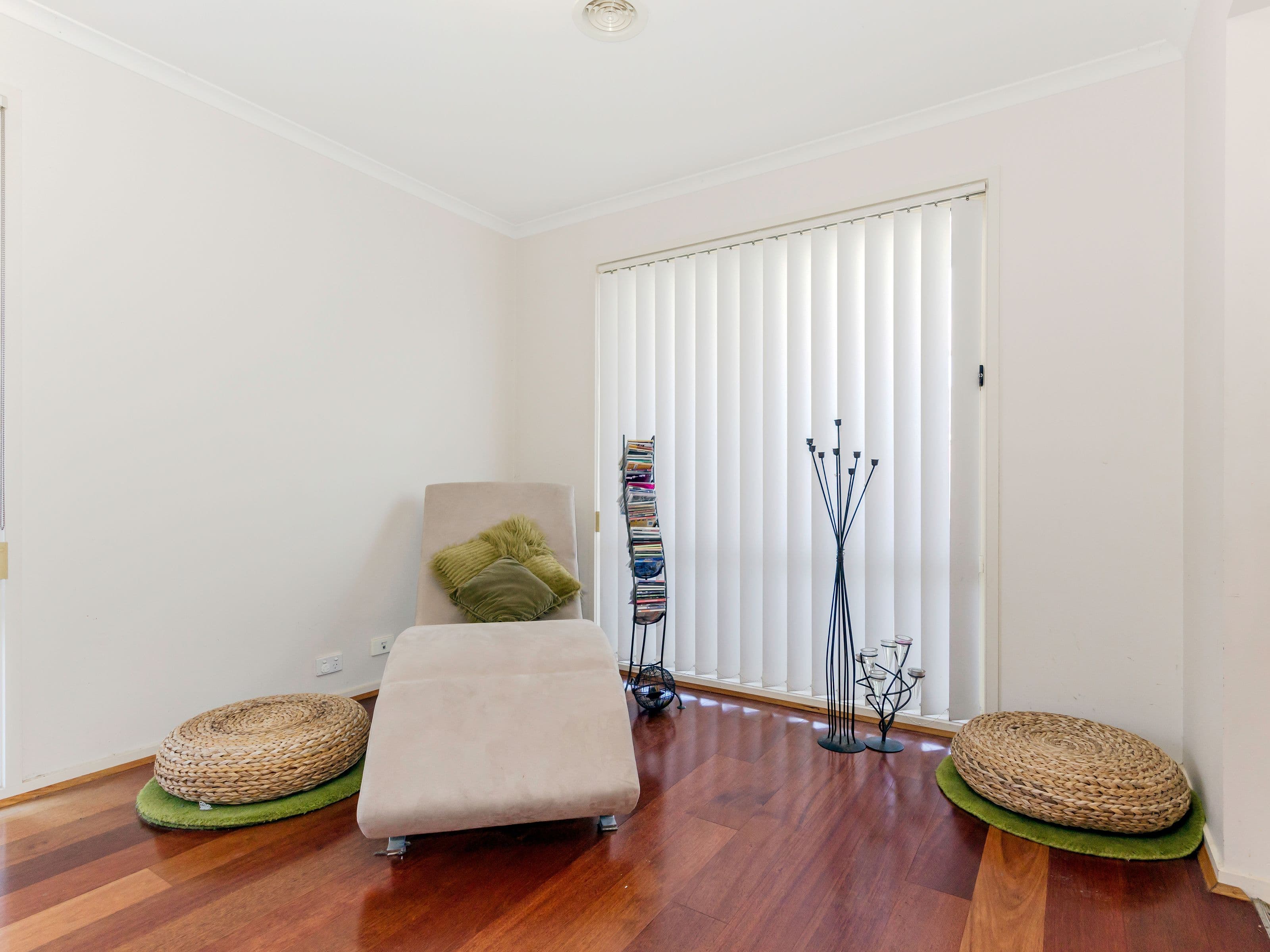 3 Flemming Avenue, Burnside VIC 3023, Burnside - Thumbnail 5