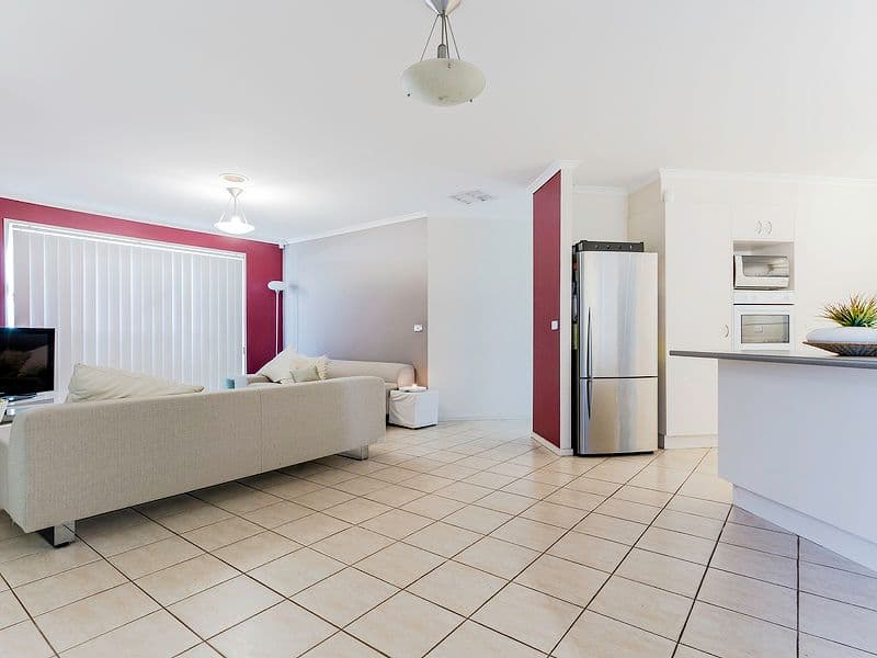 3 Flemming Avenue, Burnside VIC 3023, Burnside - Thumbnail 8