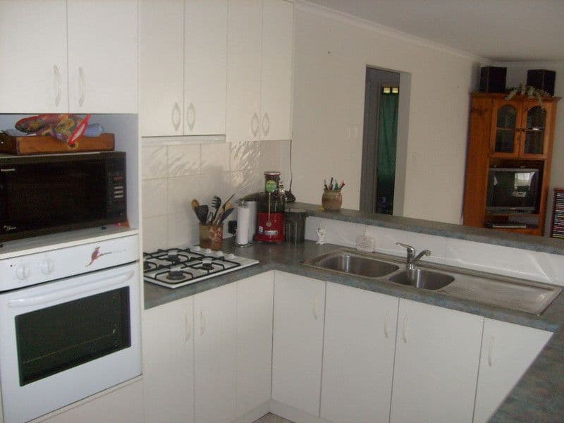 10 Camelot Drive, BLAKEVIEW SA 5114, Blakeview - Thumbnail 2