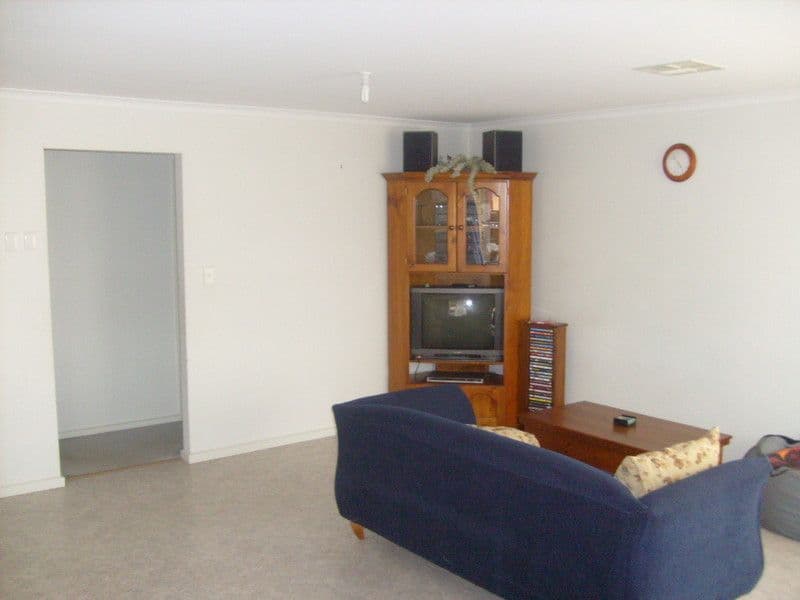 10 Camelot Drive, BLAKEVIEW SA 5114, Blakeview - Thumbnail 4
