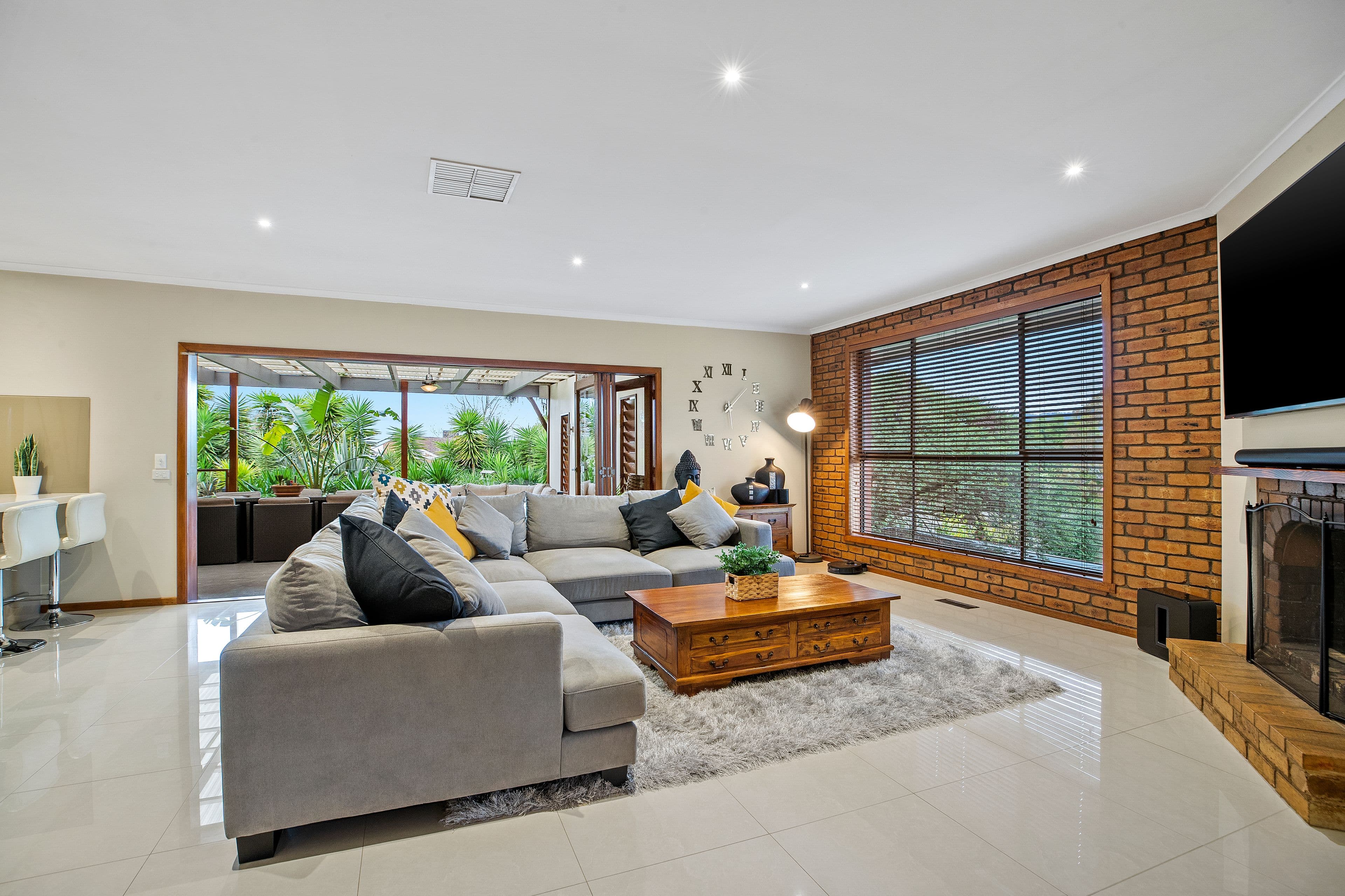 6 Chevalier Crescent, Mooroolbark VIC 3138, Mooroolbark - Thumbnail 3