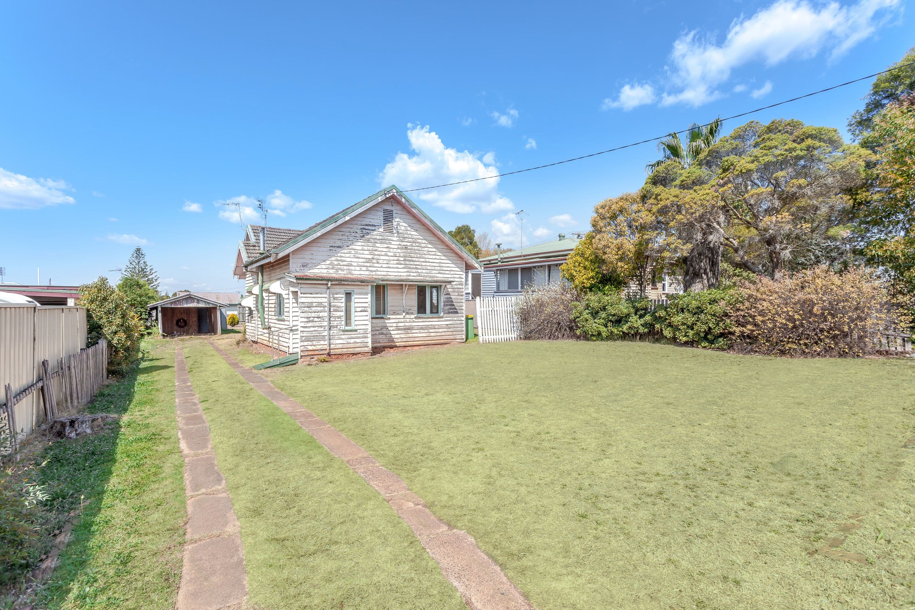12 Fourth Avenue, Harristown QLD 4350, Harristown - Thumbnail 3