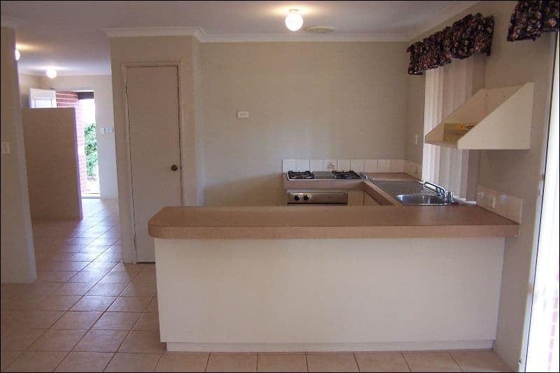 8 Munday Road, HIGH WYCOMBE WA 6057, High Wycombe - Thumbnail 4