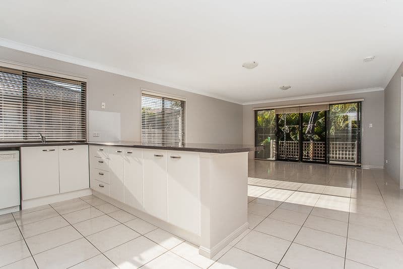 55 Shayne Avenue, DECEPTION BAY QLD 4508, Deception Bay - Thumbnail 2