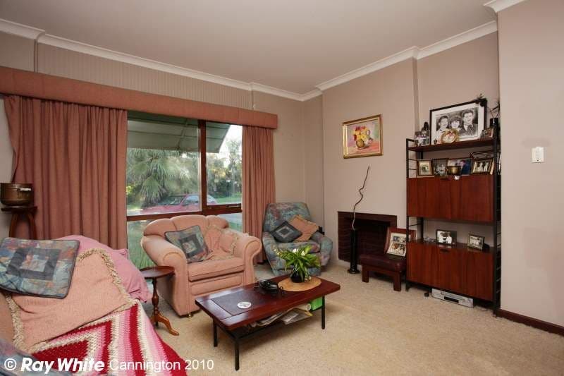 57 Hopkinson Way, WILSON WA 6107, Wilson - Thumbnail 2