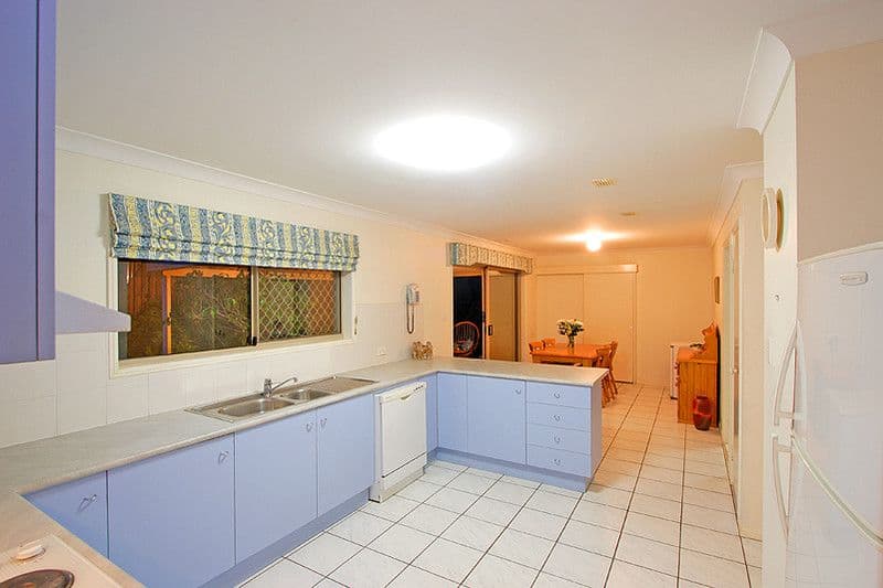 2 Saxonvale Place, THE GAP QLD 4061, The Gap - Thumbnail 3