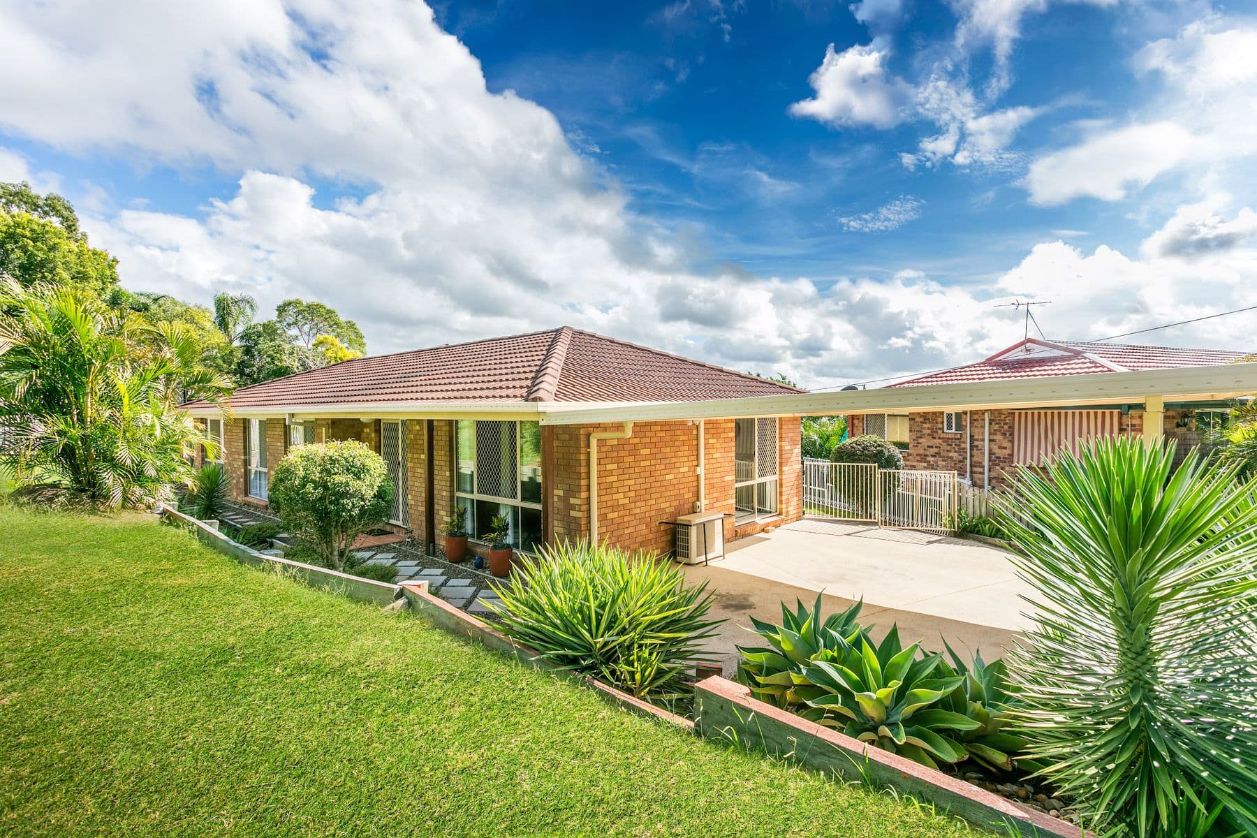 50 Wantana Crescent, Edens Landing QLD 4207, Edens Landing - Thumbnail 2