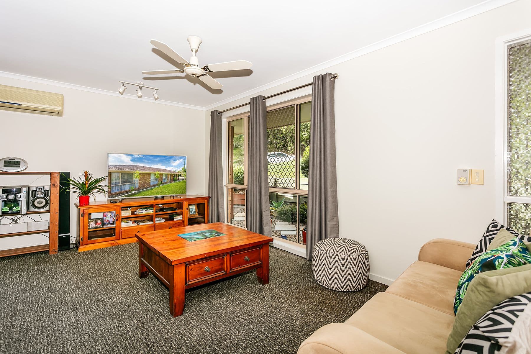 50 Wantana Crescent, Edens Landing QLD 4207, Edens Landing - Thumbnail 6