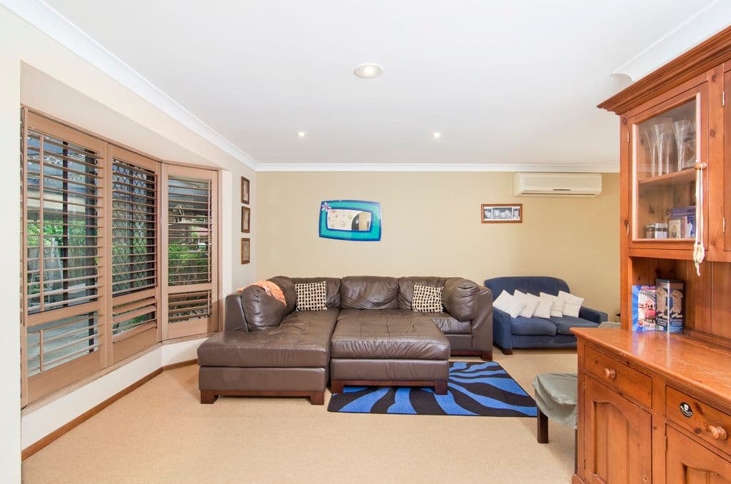 4 Radiata Court, ELANORA QLD 4221, Elanora - Thumbnail 5