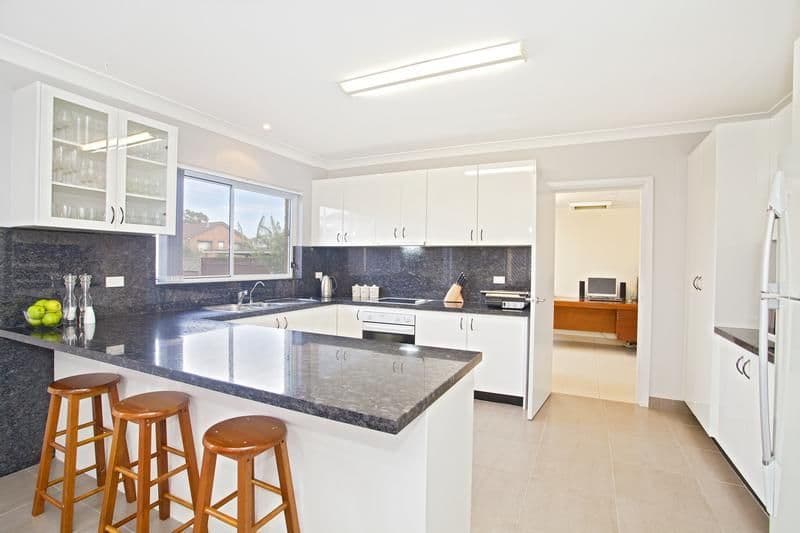 11 Parer Avenue, CONDELL PARK NSW 2200, Condell Park - Thumbnail 2