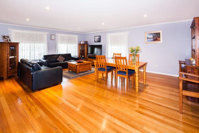 7 Castlebar Close, INVERMAY PARK VIC 3350, Invermay Park - Thumbnail 3