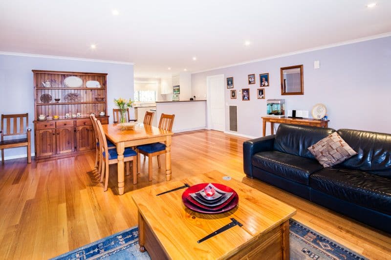 7 Castlebar Close, INVERMAY PARK VIC 3350, Invermay Park - Thumbnail 4