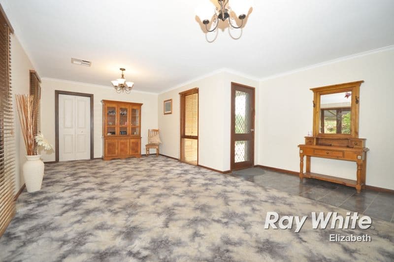 13 Parachilna Court, SMITHFIELD SA 5114, Smithfield - Thumbnail 4