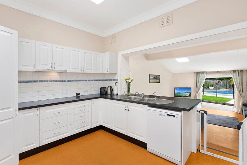 207 Bobbin Head Road, TURRAMURRA NSW 2074, North Turramurra - Thumbnail 4