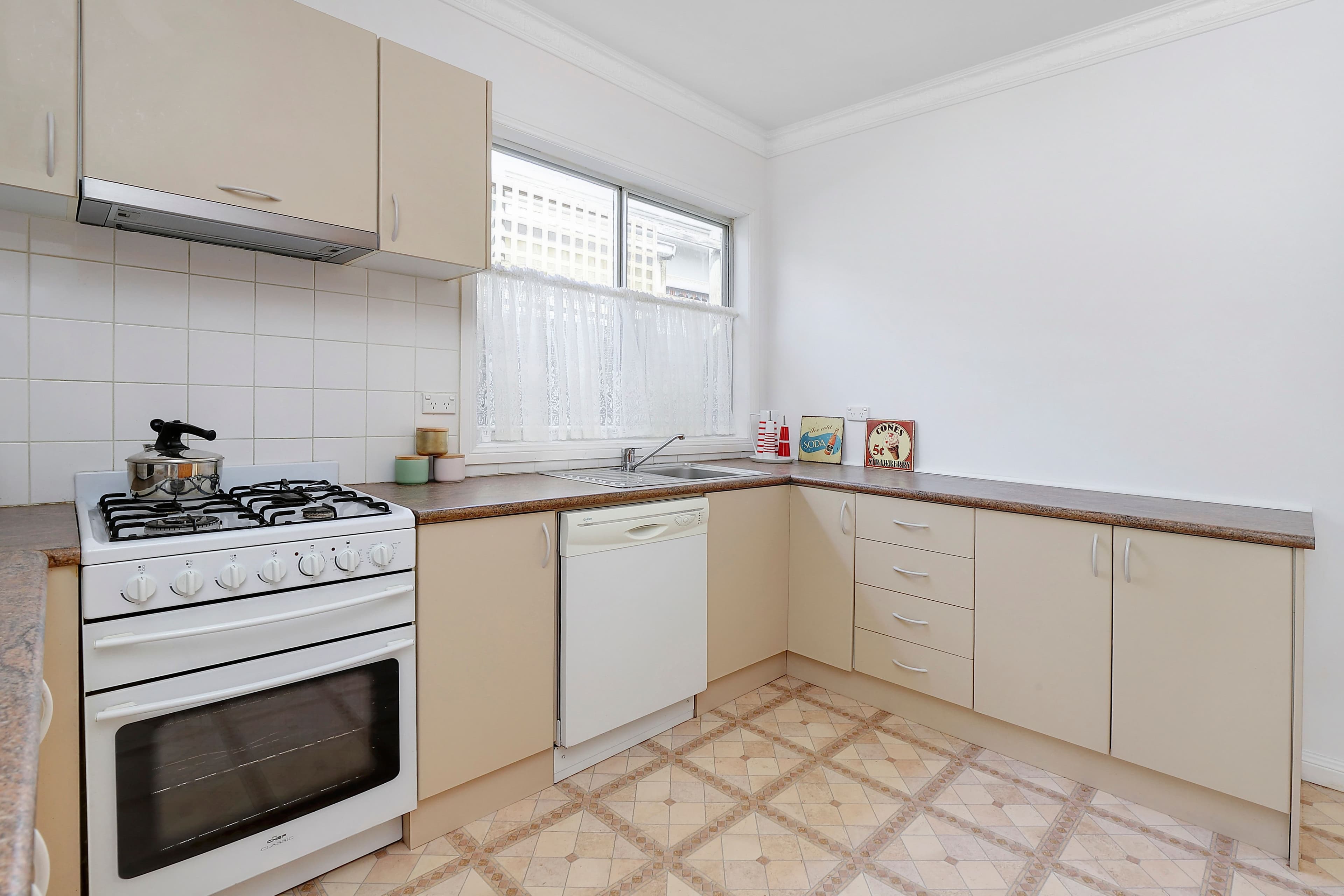 91 Eighth Avenue, Rosebud VIC 3939, Rosebud - Thumbnail 3