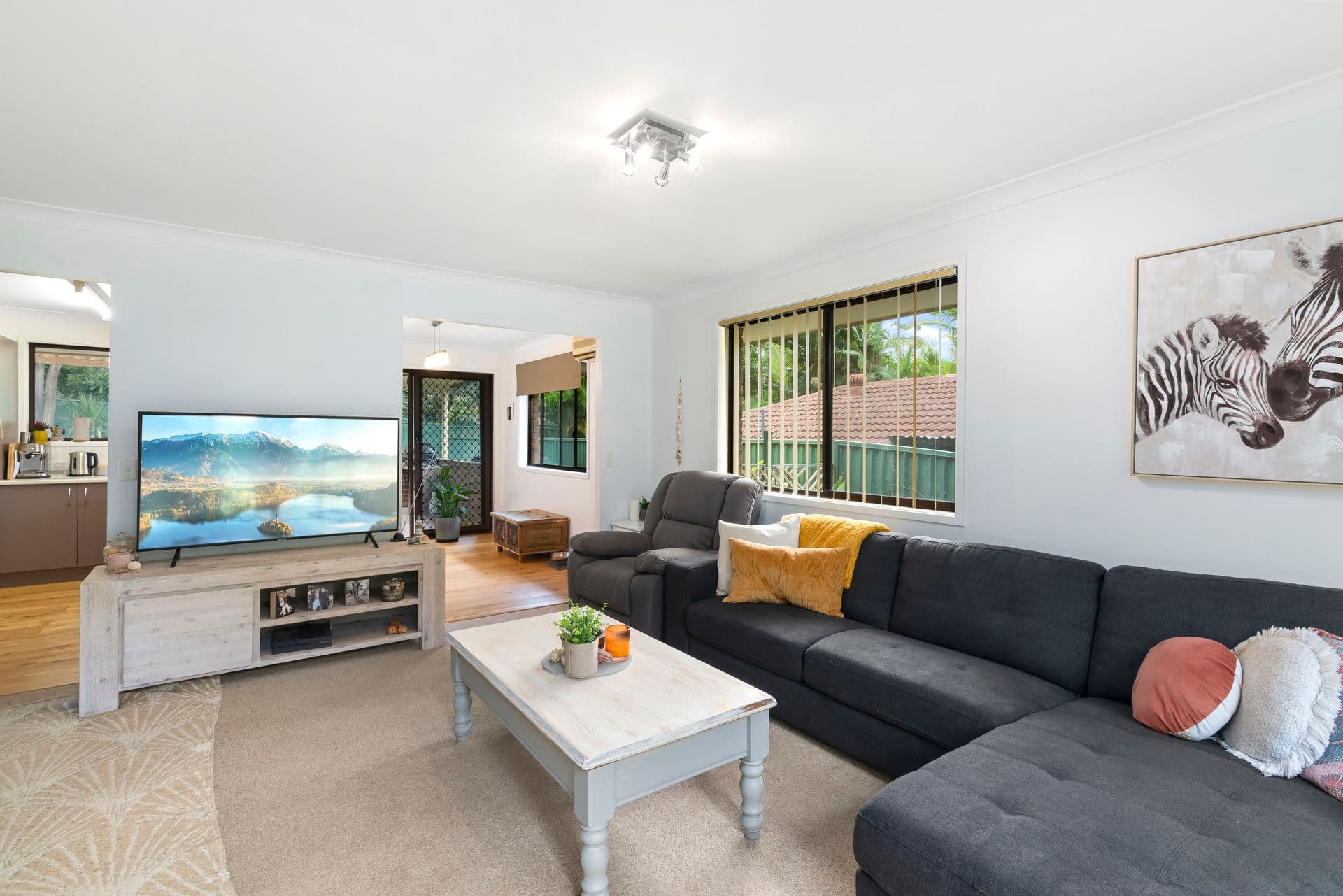 15 Glentrees Grove, Currumbin Waters QLD 4223, Currumbin Waters - Thumbnail 4