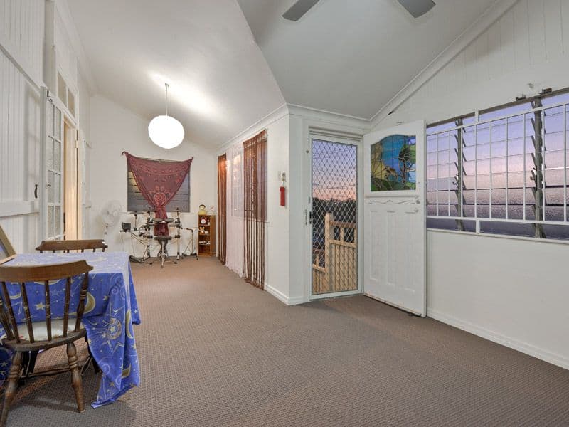 109 VICTORIA Street, WINDSOR QLD 4030, Windsor - Thumbnail 4