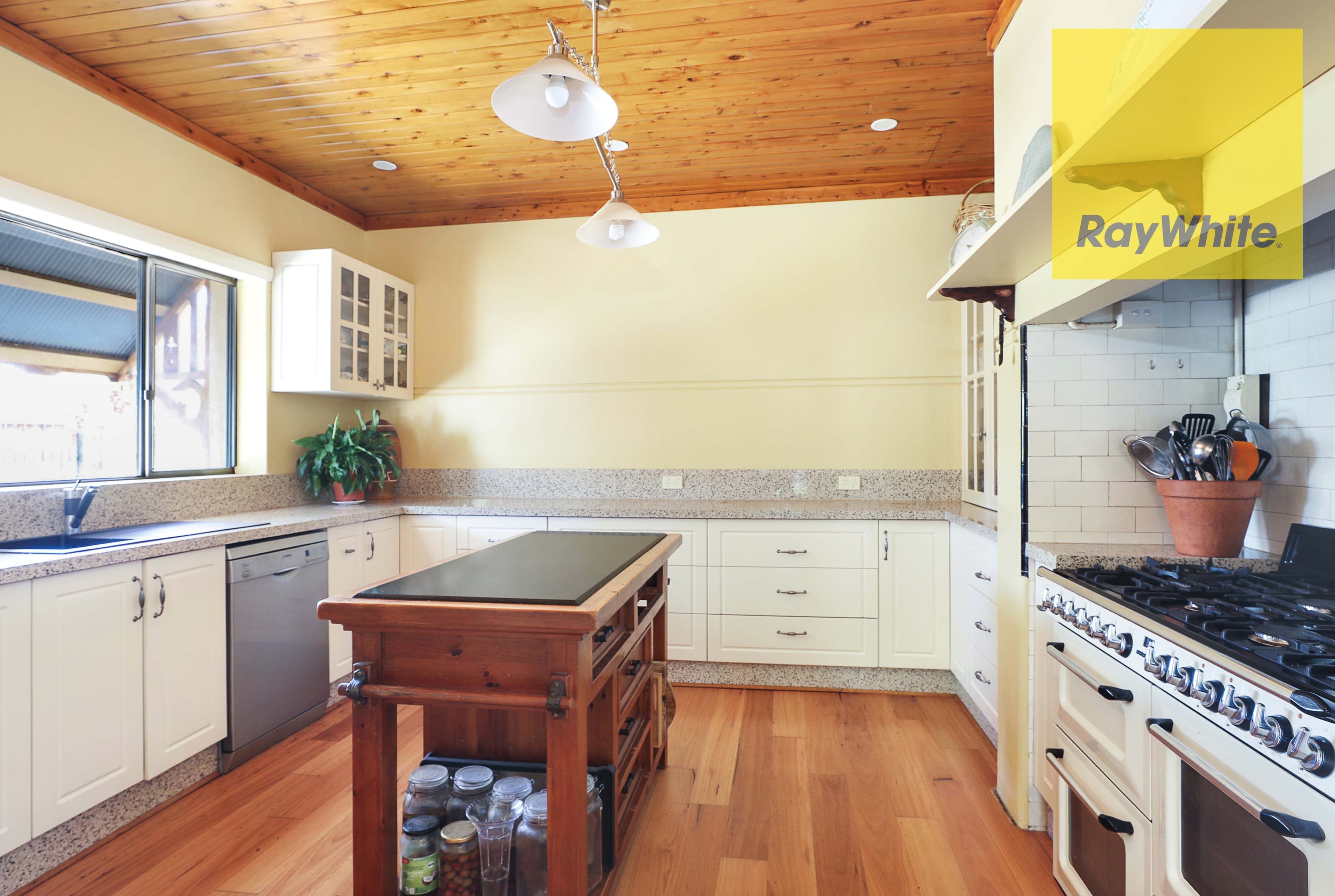 17 Hovell Street, Goulburn NSW 2580, Goulburn - Thumbnail 4