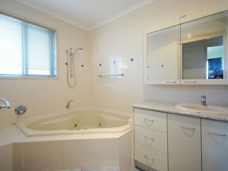 14 Oakwood Terrace, PALM BEACH QLD 4221, Palm Beach - Thumbnail 8