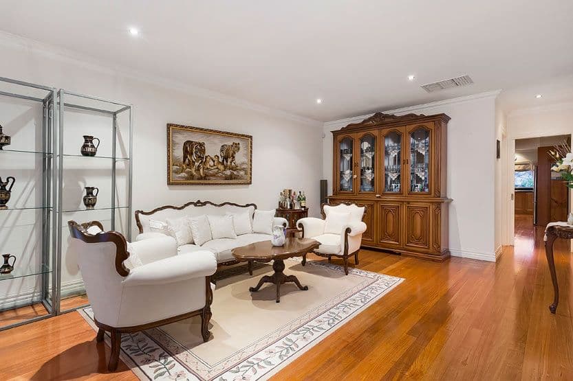 19 Samuel Court, BUNDOORA VIC 3083, Bundoora - Thumbnail 3