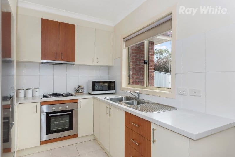 8 Noble Street, Noble Park VIC 3174, Noble Park - Thumbnail 2