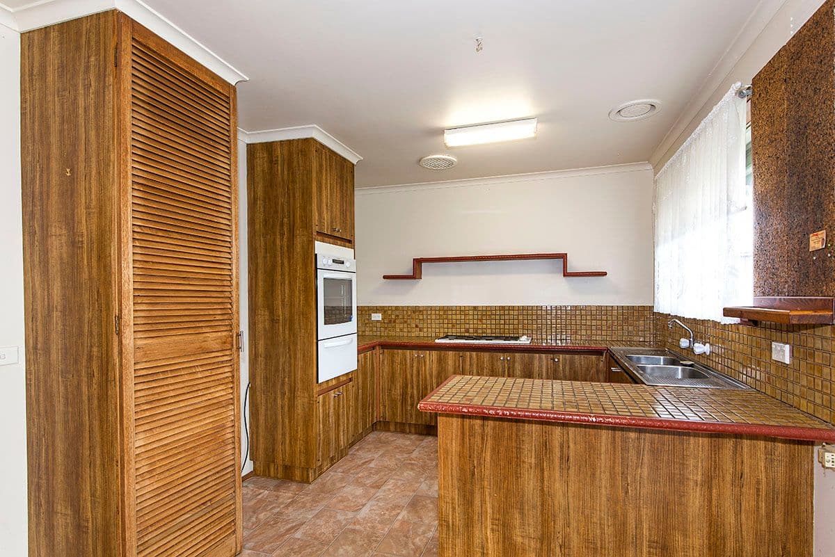 5 Wenden Road, MILL PARK VIC 3082, Mill Park - Thumbnail 2