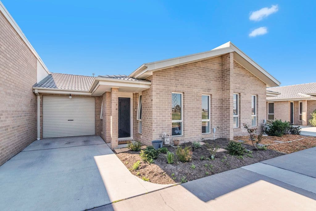 85 Macfarlane Burnet Avenue, Macgregor ACT 2615, Macgregor - Image 1