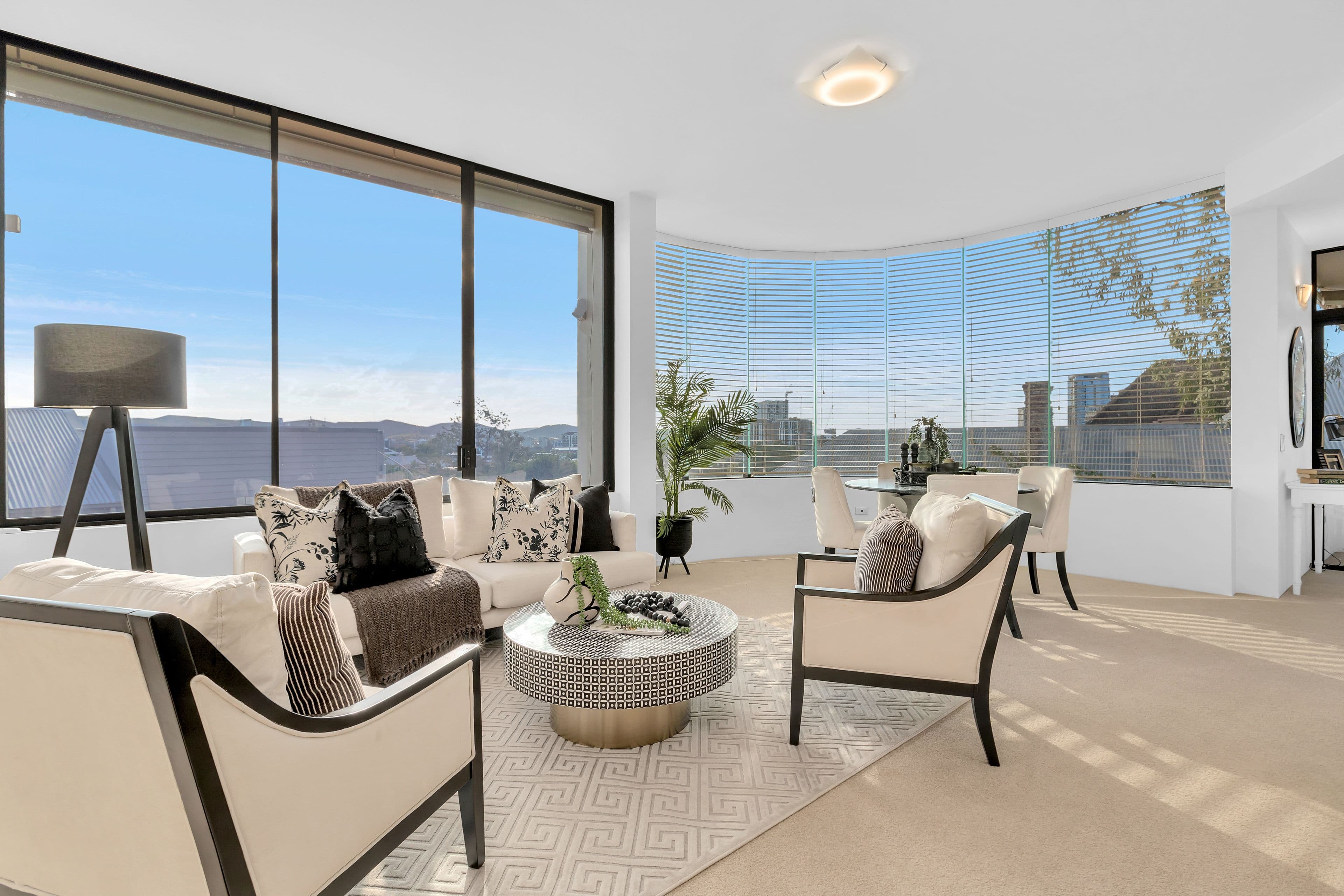 33 Hampstead Road, Highgate Hill QLD 4101, Highgate Hill - Image 1
