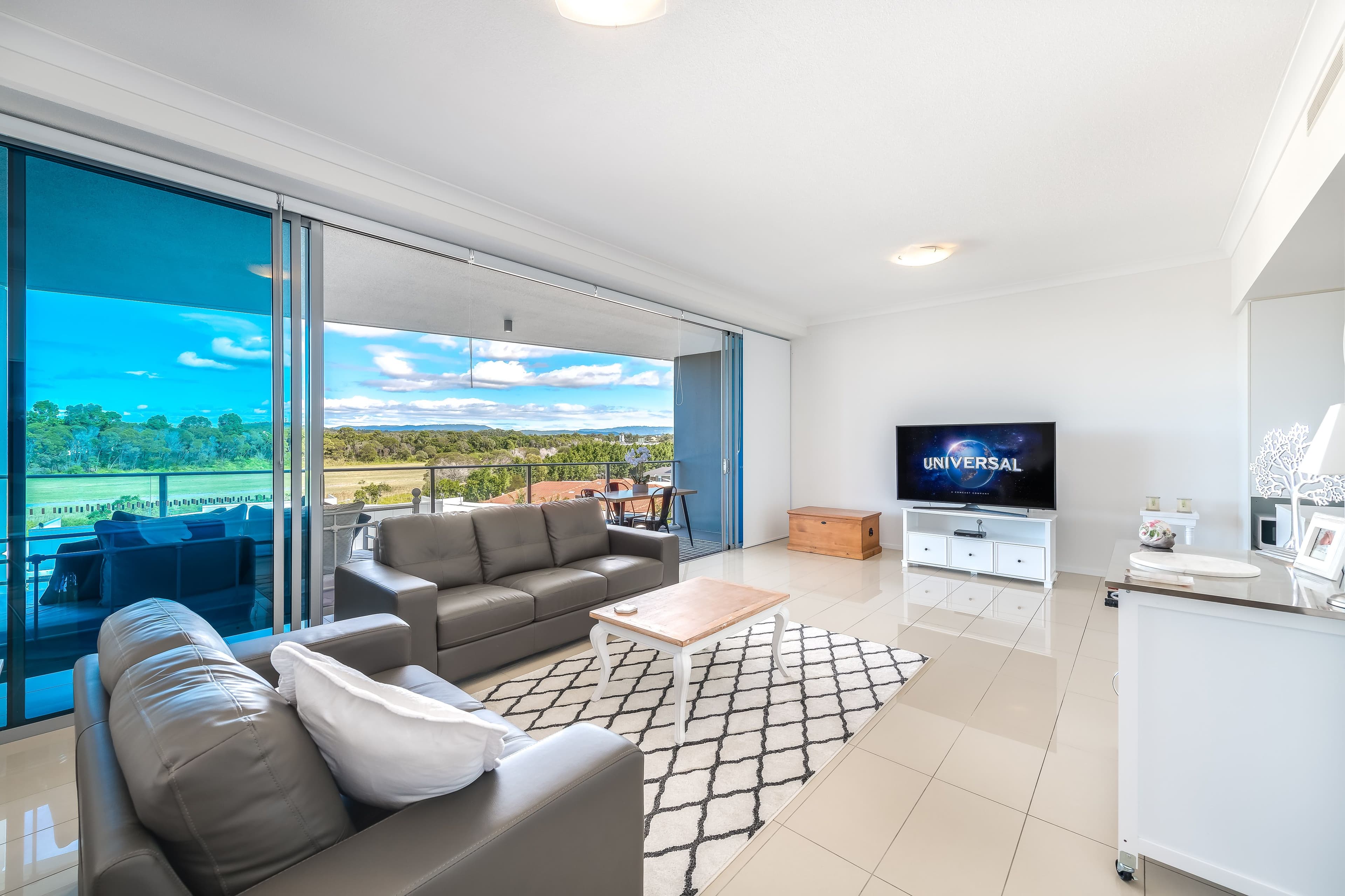 15 Compass Drive, Biggera Waters QLD 4216, Biggera Waters - Thumbnail 2