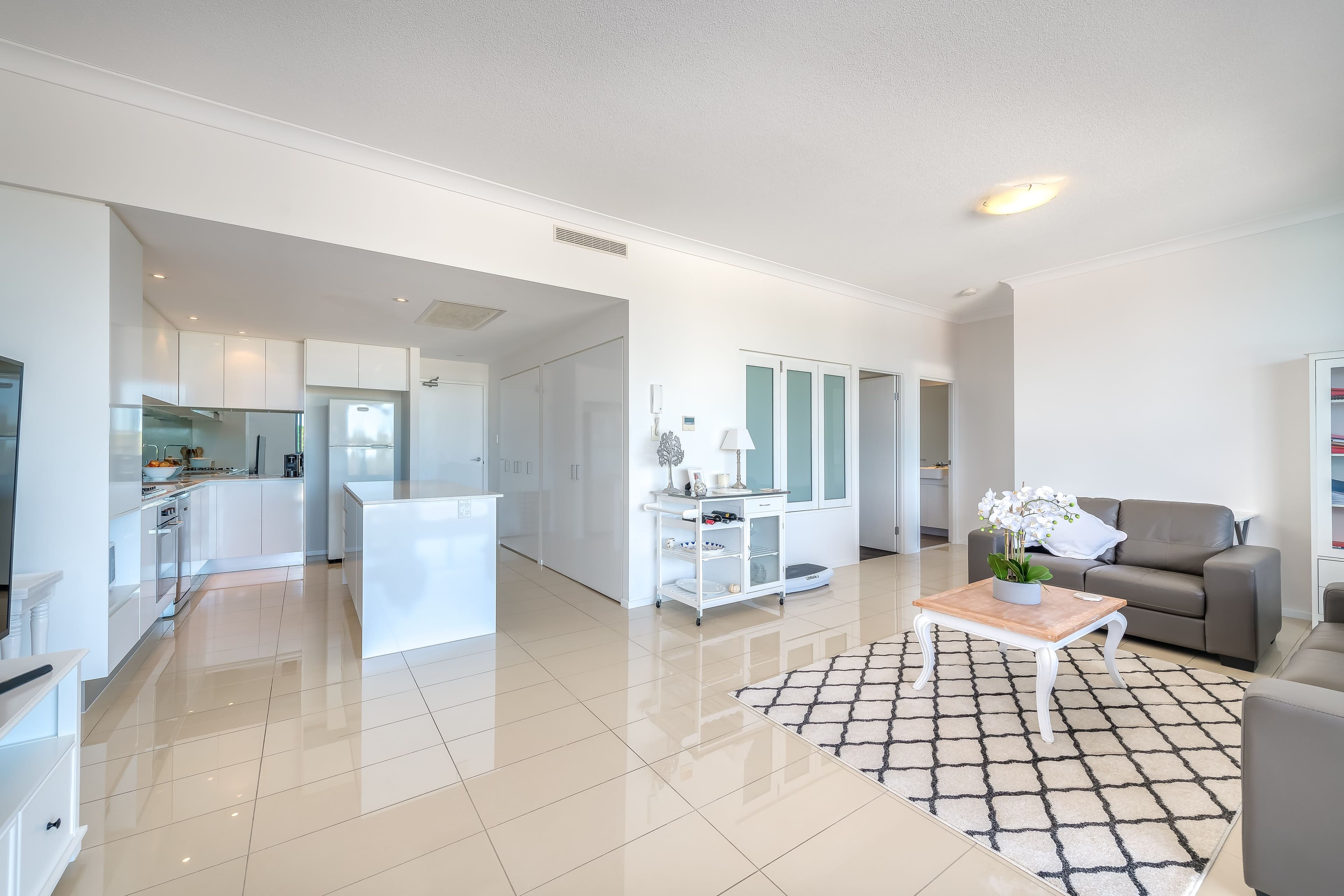 15 Compass Drive, Biggera Waters QLD 4216, Biggera Waters - Thumbnail 3