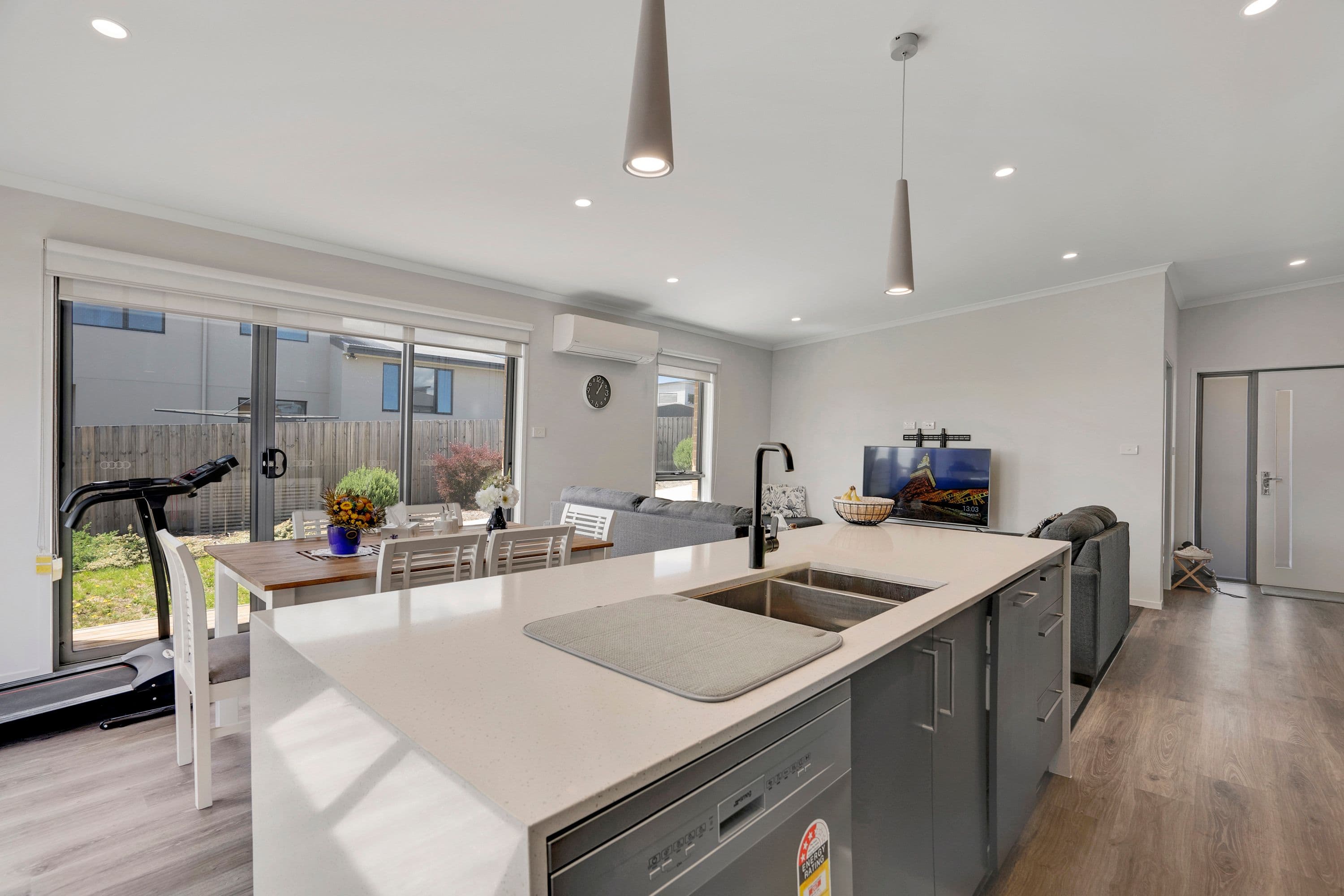 39 Barilla Court, Midway Point TAS 7171, Midway Point - Thumbnail 2