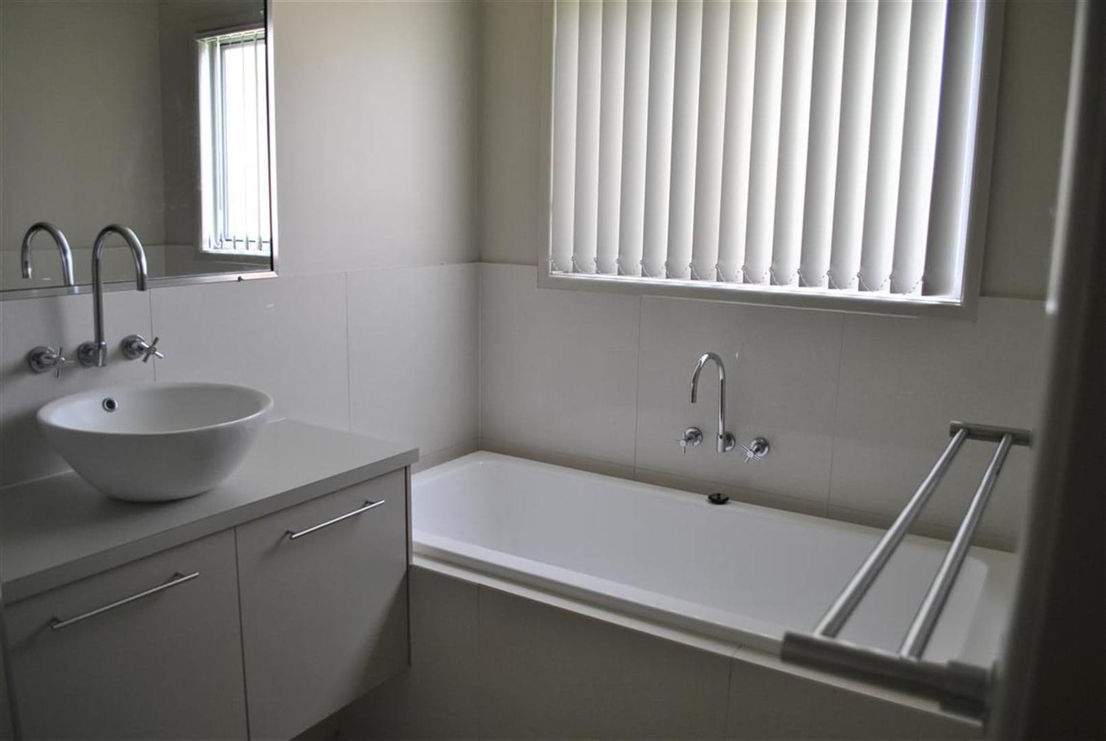 59 Middle Road, Gracemere QLD 4702, Gracemere - Thumbnail 4