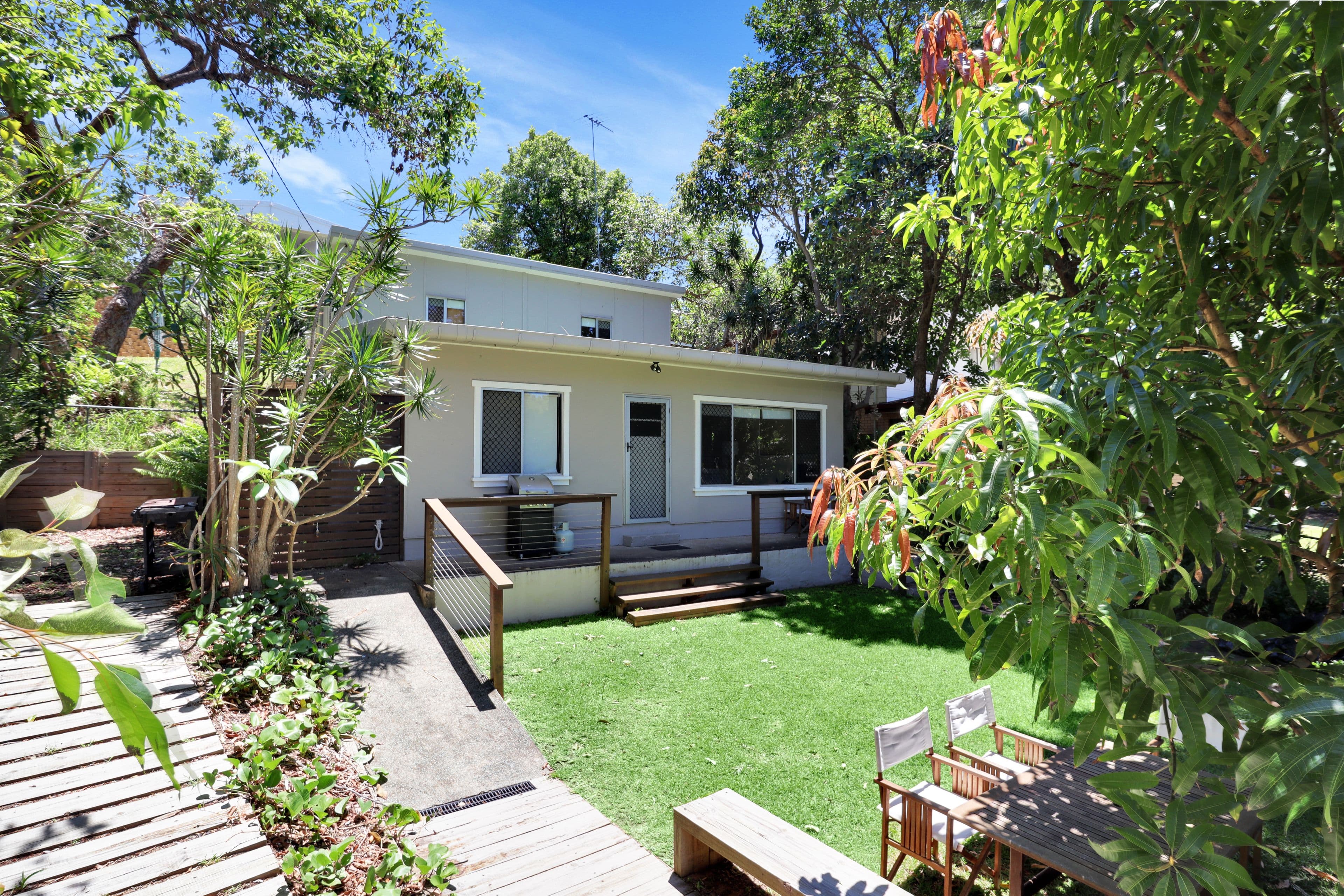 16 Bigoon Road, Point Lookout QLD 4183, Point Lookout - Image 1
