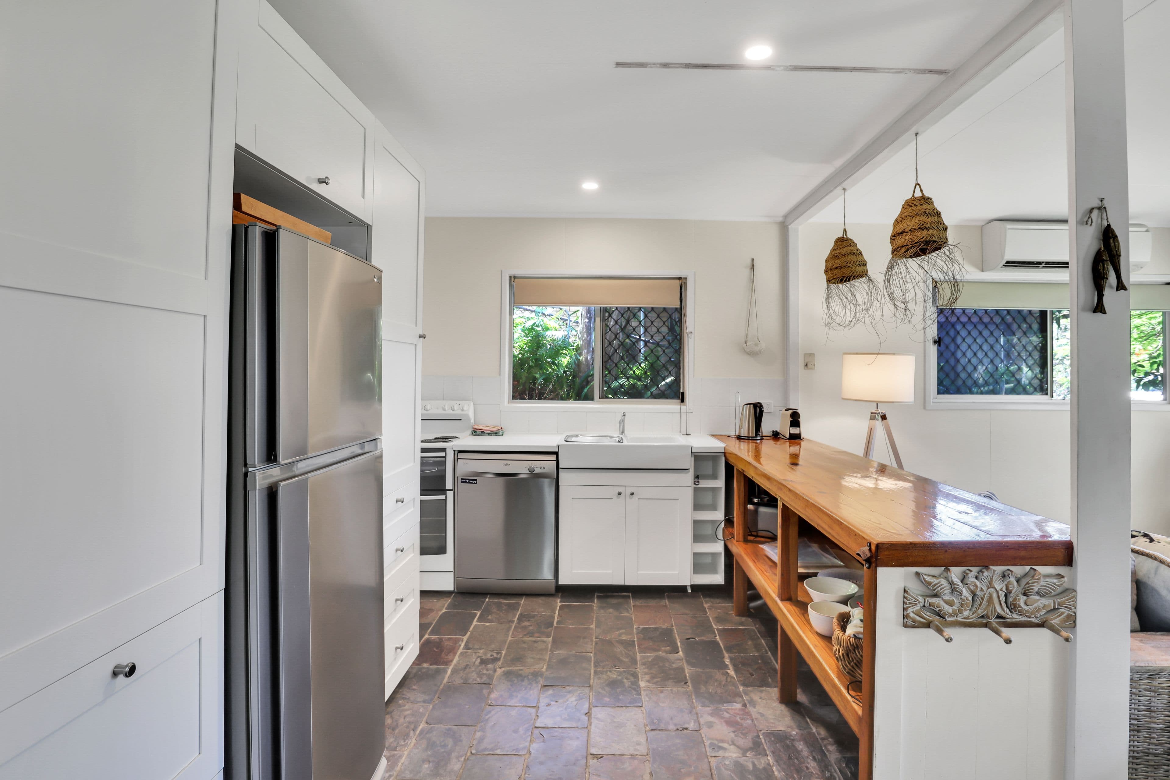 16 Bigoon Road, Point Lookout QLD 4183, Point Lookout - Thumbnail 2
