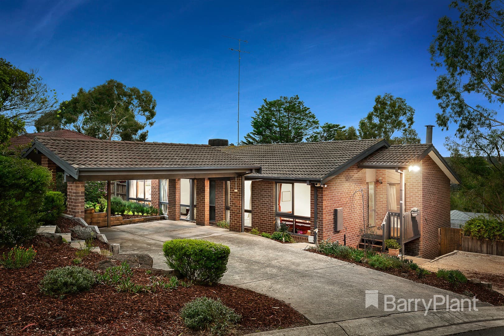 17 Punkerri Circuit, Greensborough, VIC 3088, Greensborough - Thumbnail 2