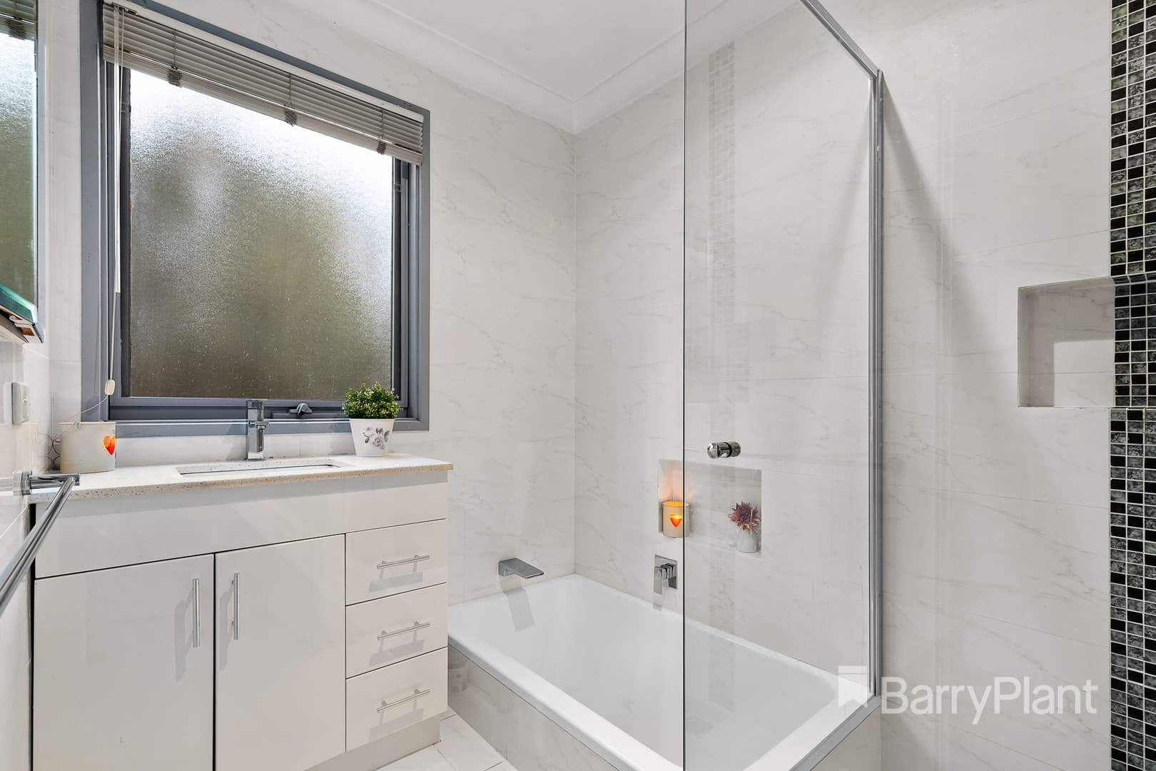 17 Punkerri Circuit, Greensborough, VIC 3088, Greensborough - Thumbnail 7