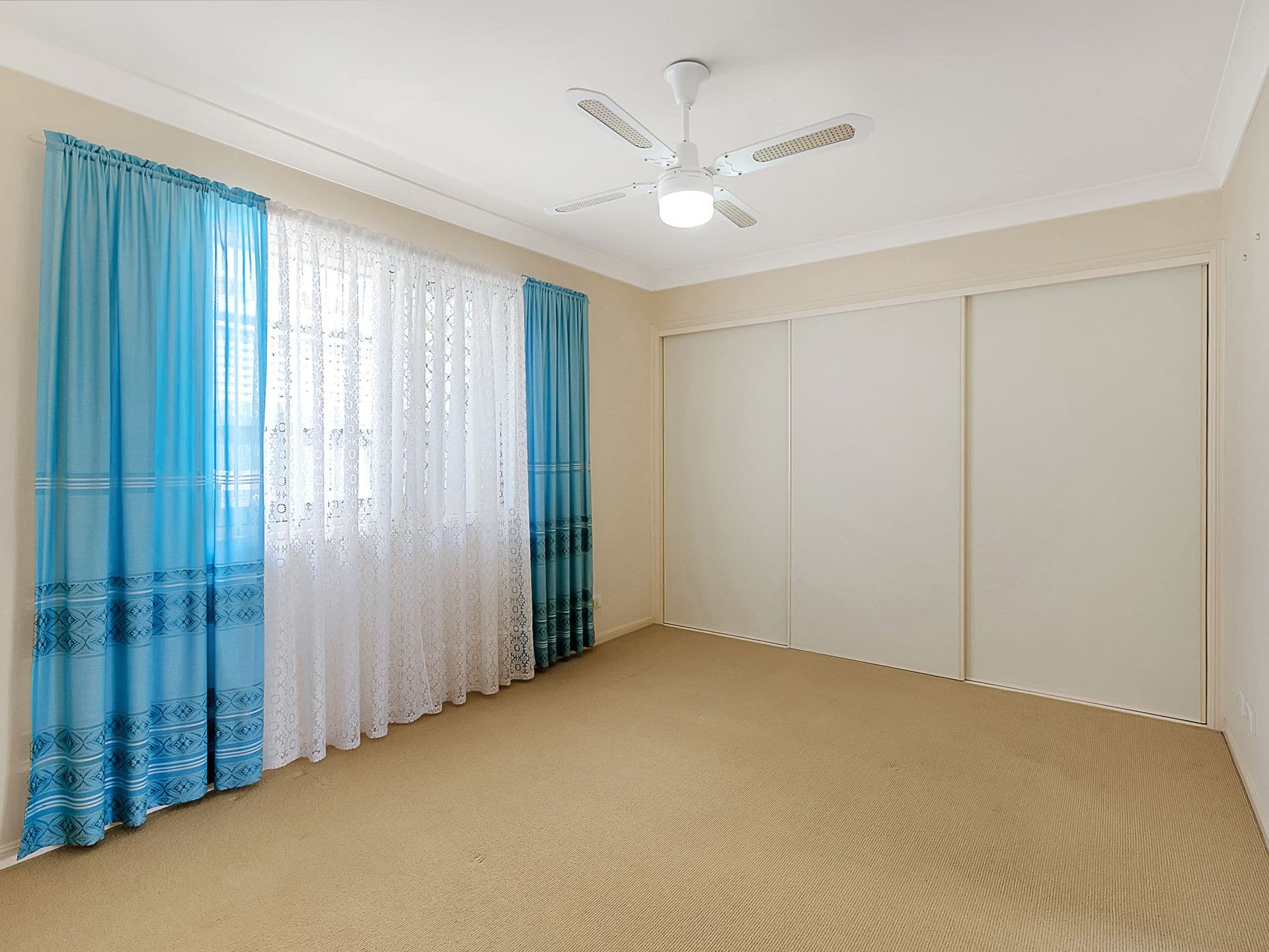 63 Carinyan Drive, Birkdale QLD 4159, Birkdale - Thumbnail 4