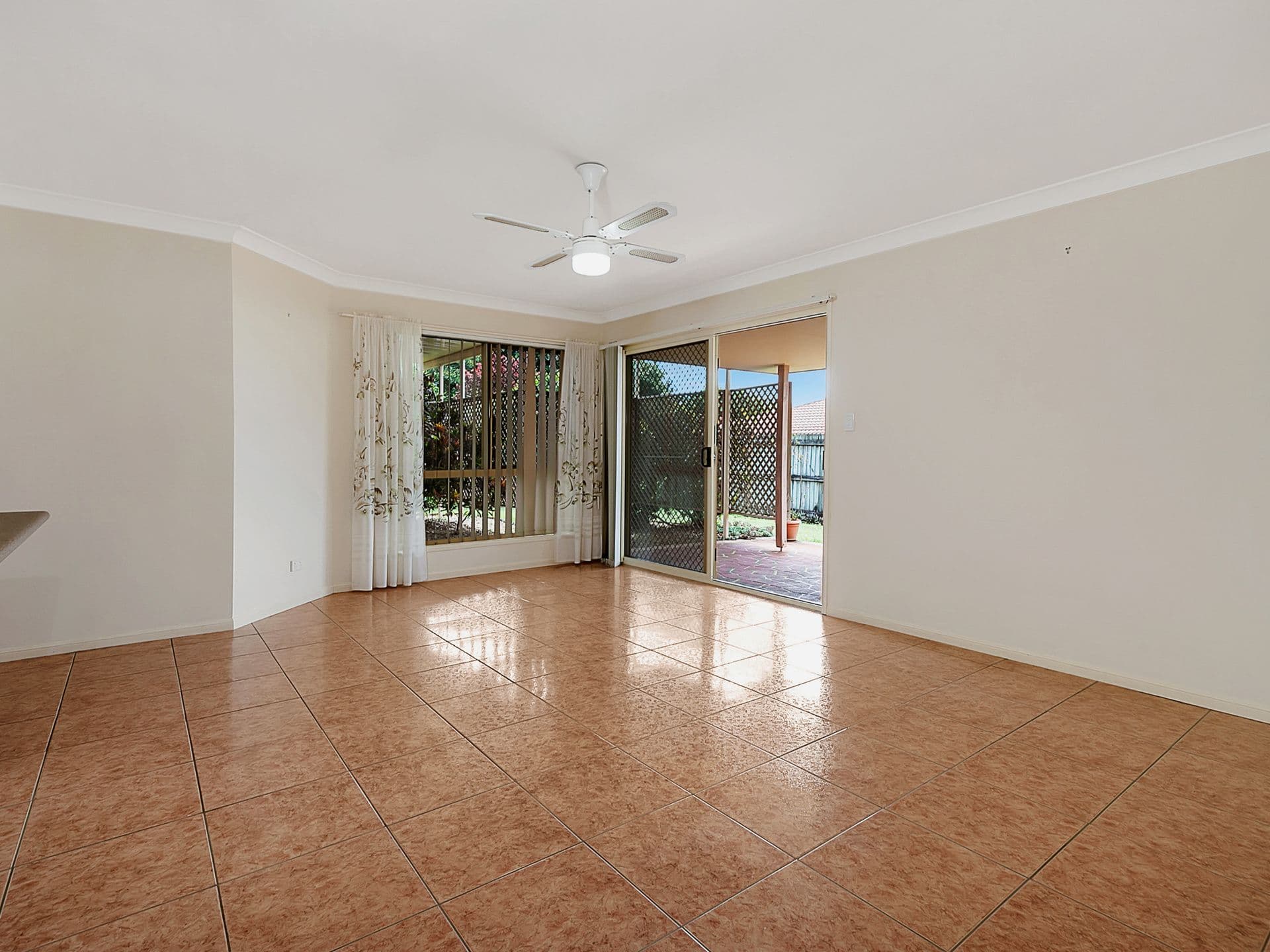 63 Carinyan Drive, Birkdale QLD 4159, Birkdale - Thumbnail 5