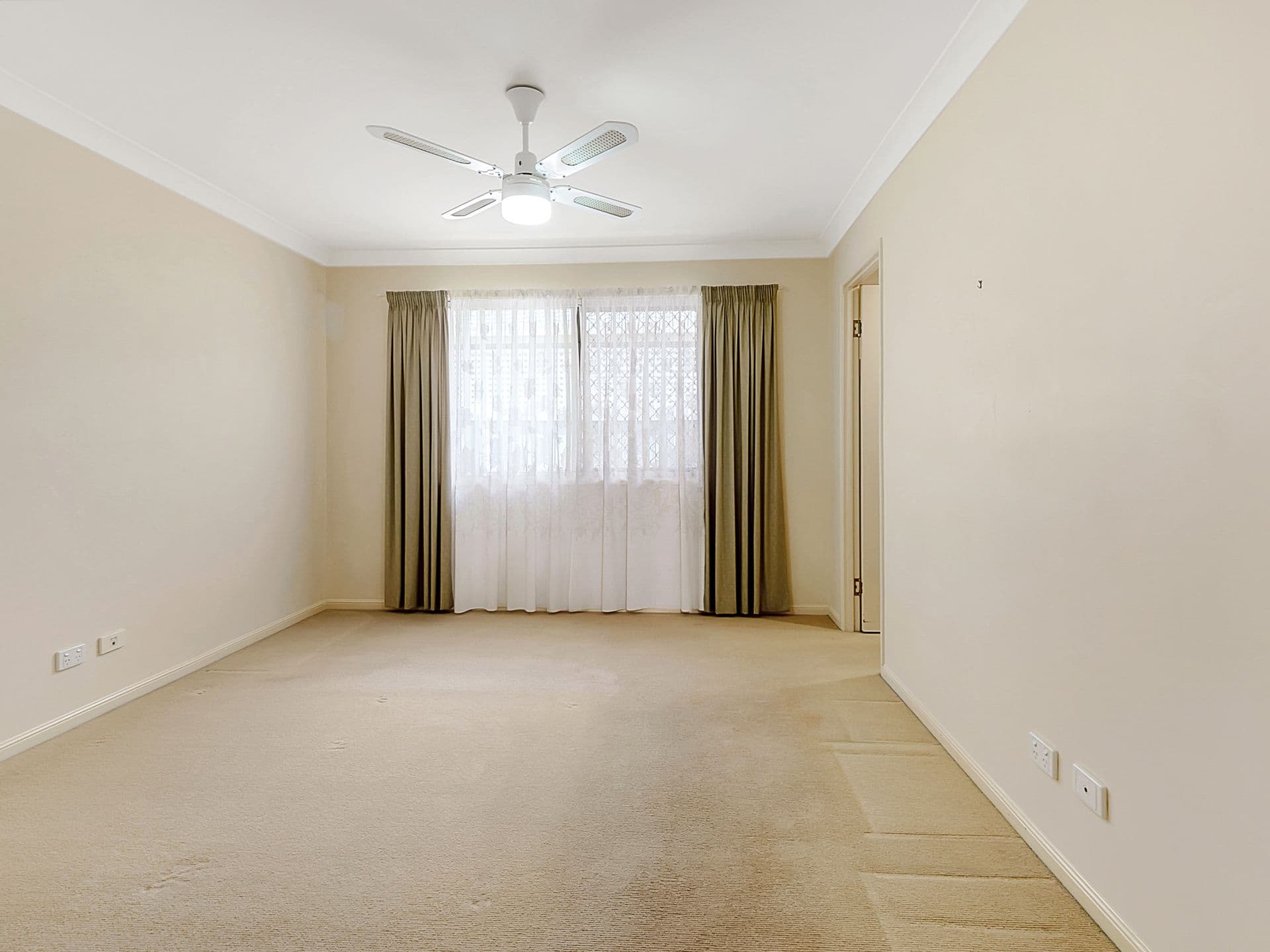 63 Carinyan Drive, Birkdale QLD 4159, Birkdale - Thumbnail 6