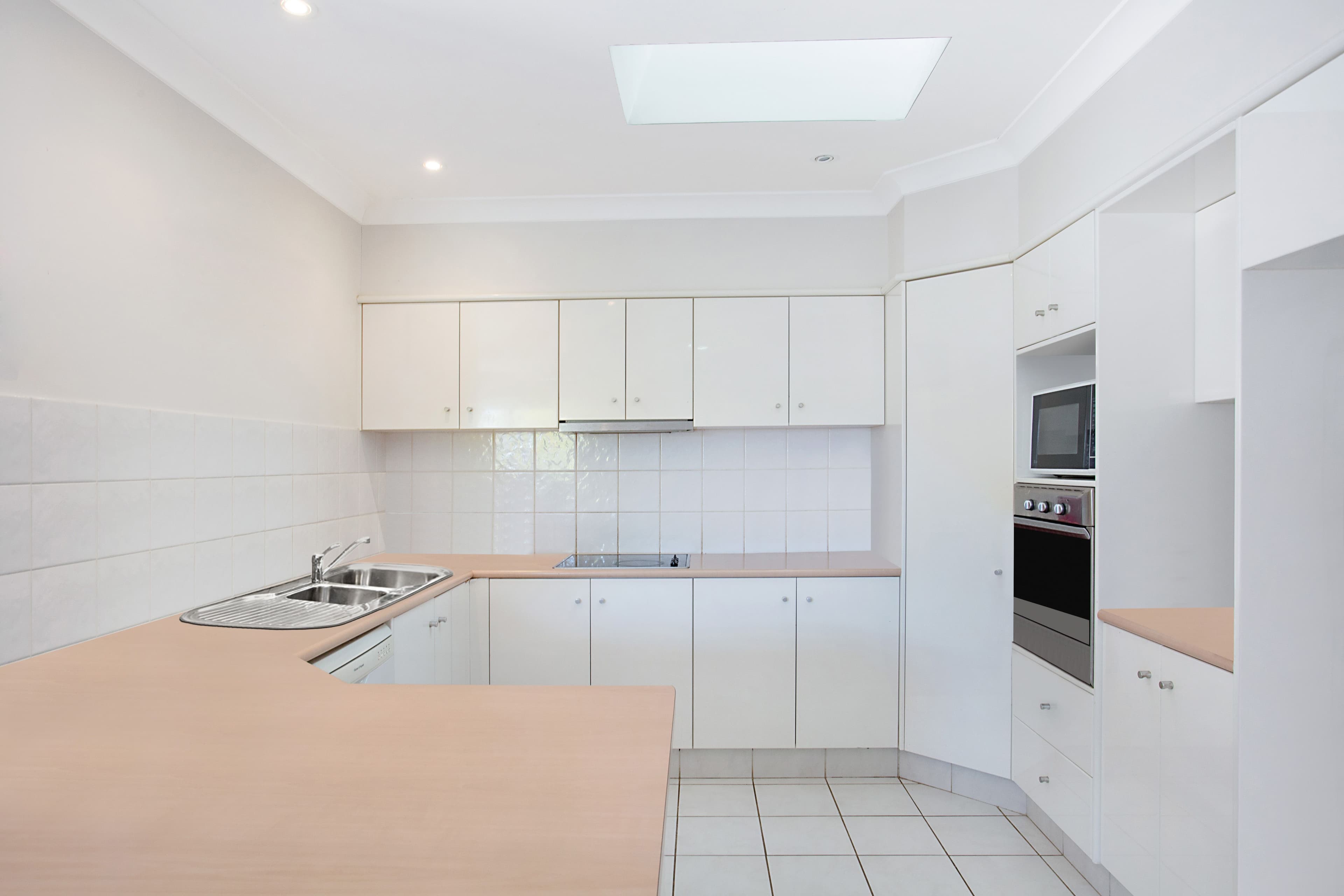 10 Wild Fire Court, Robina QLD 4226, Robina - Thumbnail 4
