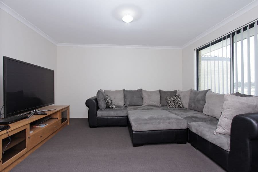 294 Millhouse Road, AVELEY WA 6069, Aveley - Thumbnail 4