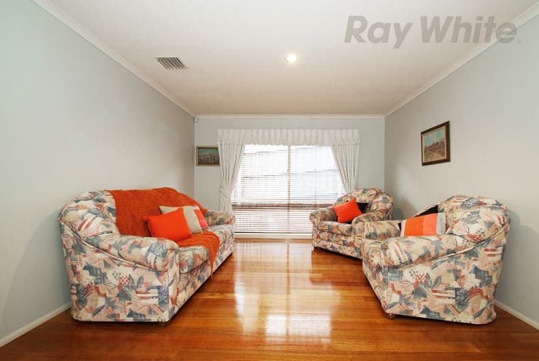 7 COMMERFORD Place, Chirnside Park VIC 3116, Chirnside Park - Thumbnail 6