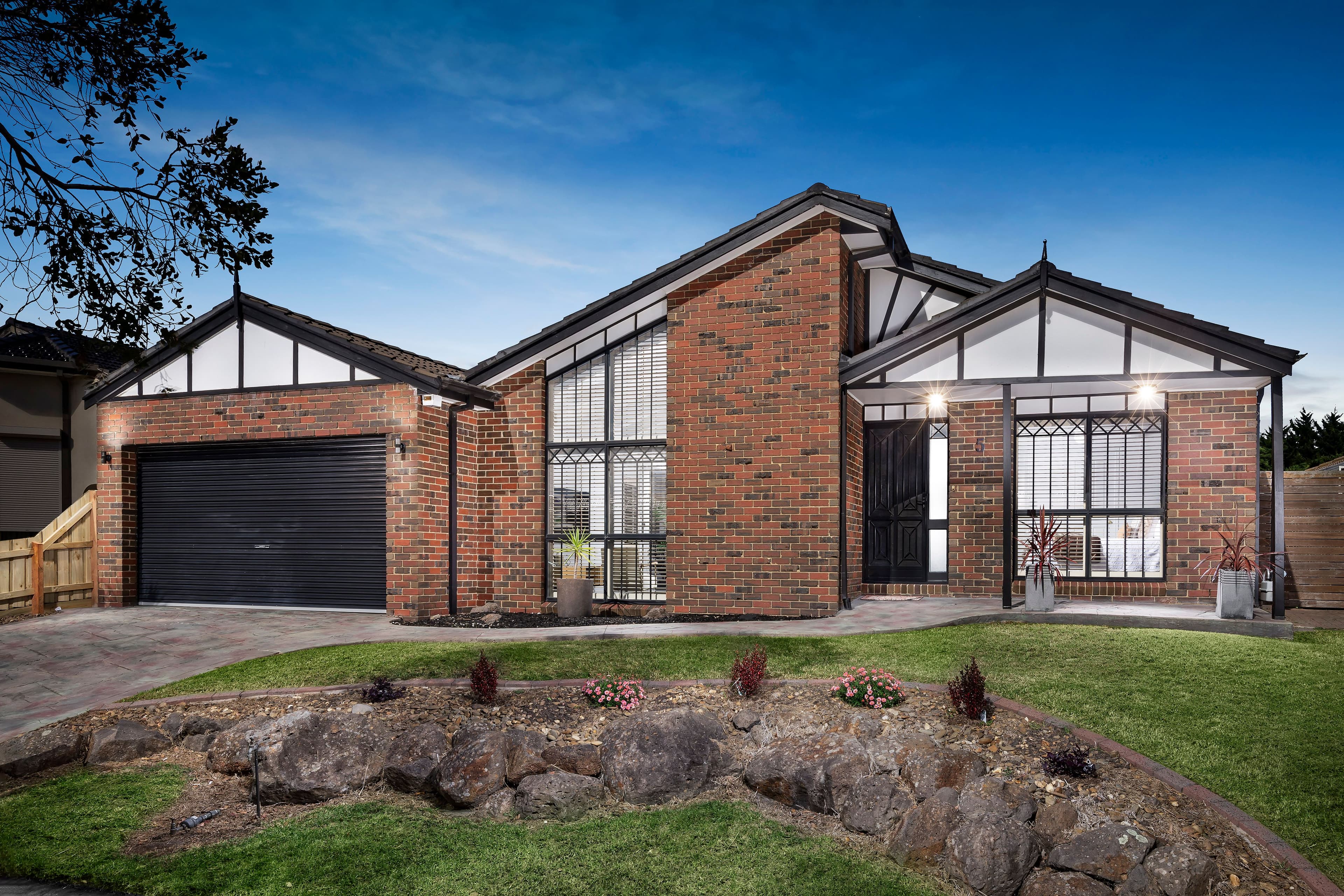 5 Carbon Crescent, Mill Park VIC 3082, Mill Park - Image 1